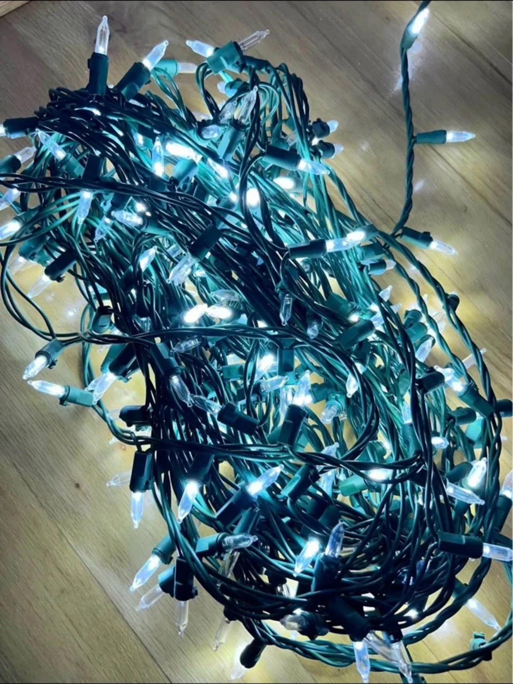 Target 35' White LED Mini String Lights on Green Wire GUC 🌲
